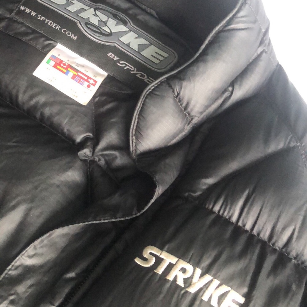 Spyder woman’s down winter coat.
